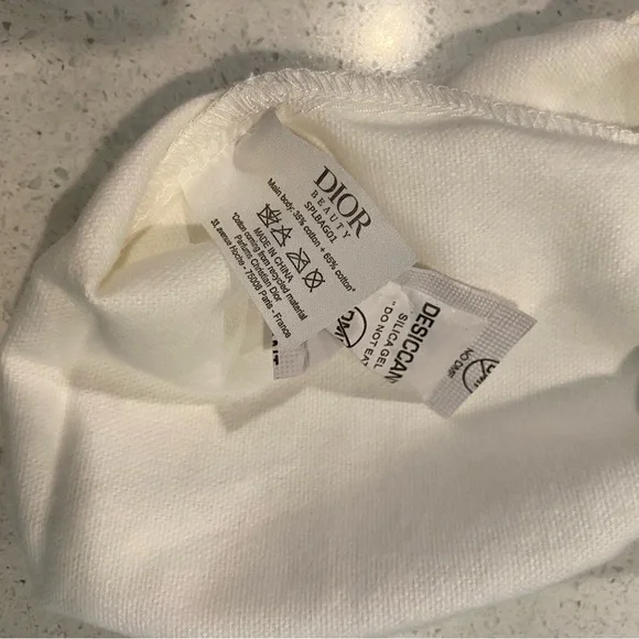 Dior Cream and Gold dust bag set - Picture 7 of 9